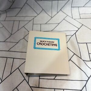 Golden Quick 'N Easy Crocheting Binder‎ 1985 Cream Vintage Pattern Collection